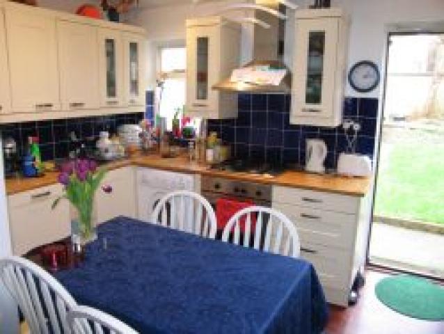 			2 Bedroom, 1 bath, 1 reception Flat			 Fortis Green, EAST FINCHLEY N2